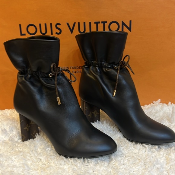 Louis Vuitton booties - Picture 5 of 13